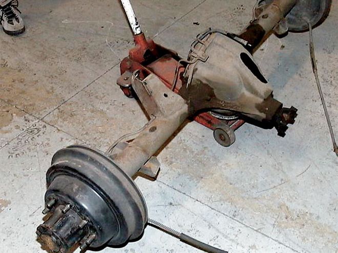 Rear Airbag Suspension on a Chevy Suburban - Dropping The Big Ship: Part 2