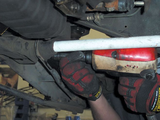 1991 Nissan Hardbody Front Airbag Suspension Install - Hittin Bottom, Part: 1