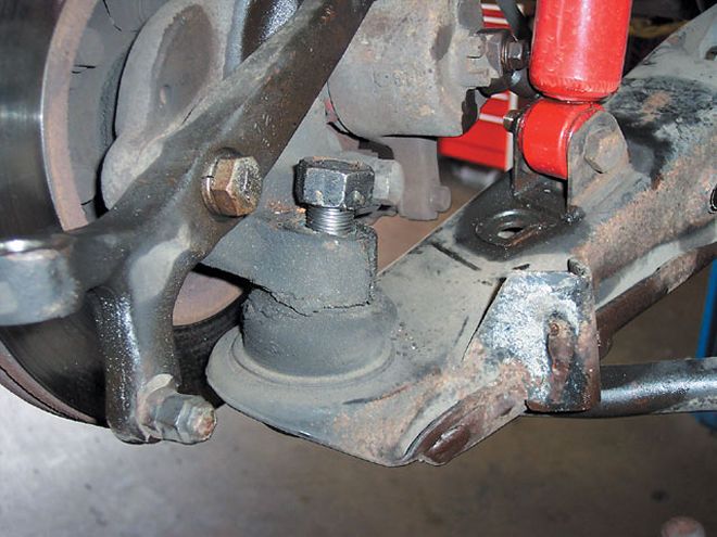 1991 Nissan Hardbody Front Airbag Suspension Install - Hittin Bottom, Part: 1