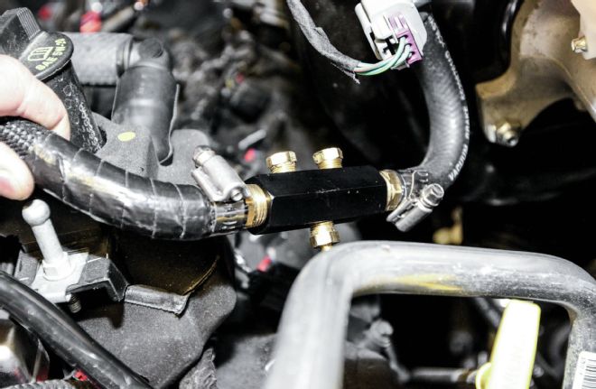 09 14 Dodge Ram Procharger Install Vacuum Manifold