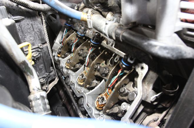 Ford Power Stroke 6 0L Cylinder Head Repair 03