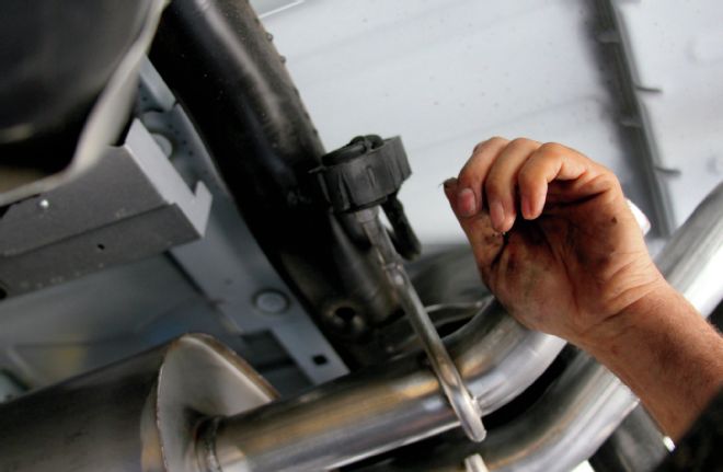 2014 GMC Sierra Borla Exhaust System Install 07