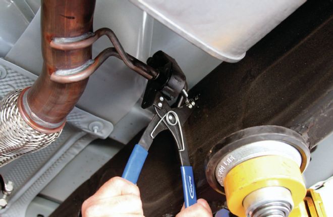 2014 GMC Sierra Borla Exhaust System Install 03