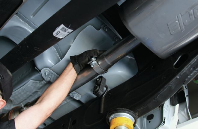 2014 GMC Sierra Borla Exhaust System Install 09