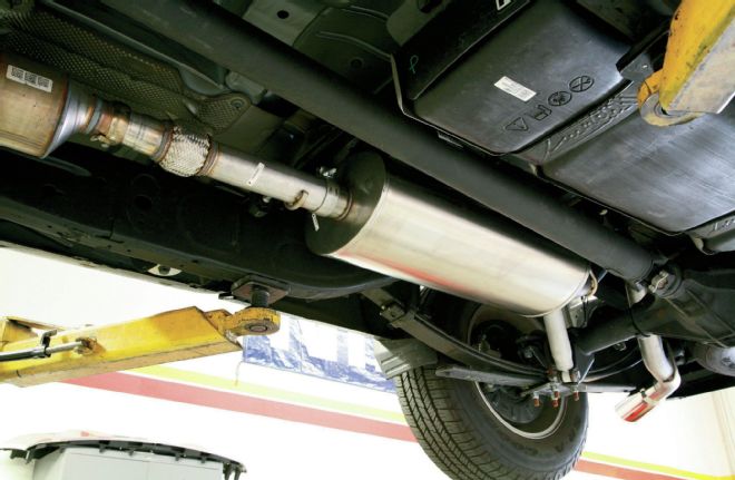 2014 Chevrolet Silverado Volant Cat Back Exhaust System 16
