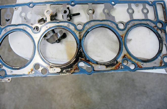 Ford Super Duty Power Stroke Head Gasket Tech 06