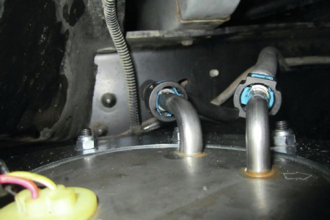 6.4L Ford F-450 Power Stroke Titan Fuel Tank Install
