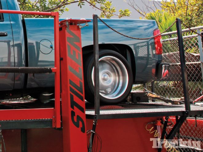 project Blue Bomber Part 3 2011 Chevy Silverado stillen