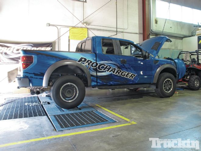 procharger Battle Ford Raptor Vs Gmc Sierra 2011 Ford F150 Svt Raptor