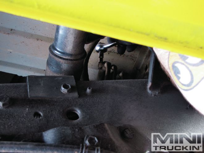 LMC Fuel Tank in a 1989 Chevy S10 - Built Like A Tank