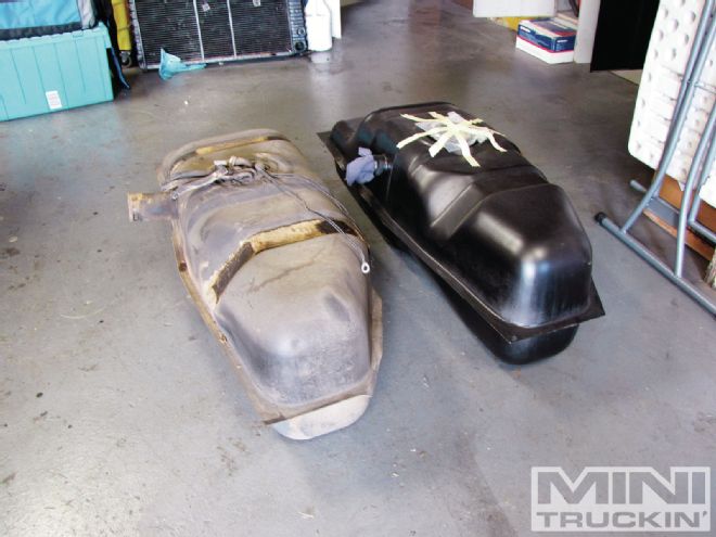 LMC Fuel Tank in a 1989 Chevy S10 - Built Like A Tank