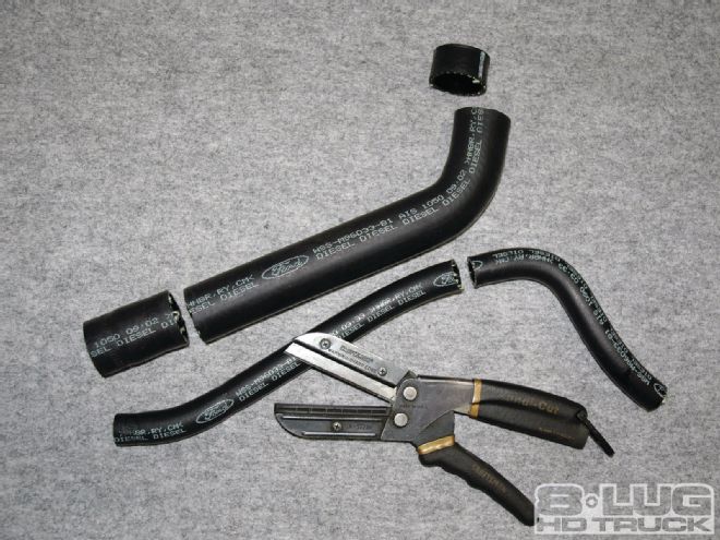 Transfer Flow Fuel Tank: How Far Can An 11 Ford Super Duty Go?