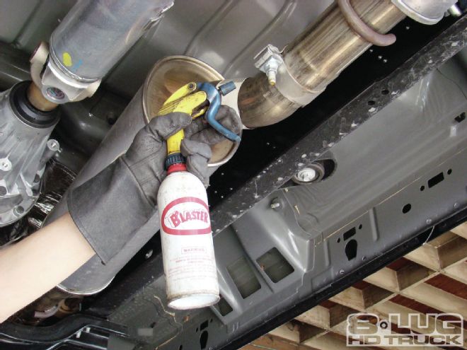 Max Power: DynoMax Exhaust Installation on a 2011 Ford F250