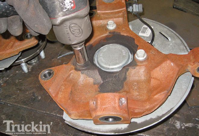 2009 Chevy Silverado Buildup - Get Low
