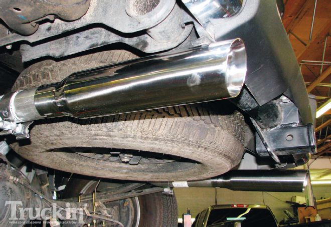 2008 Chevy Silverado Buildup - Outfitting Chevys Latest