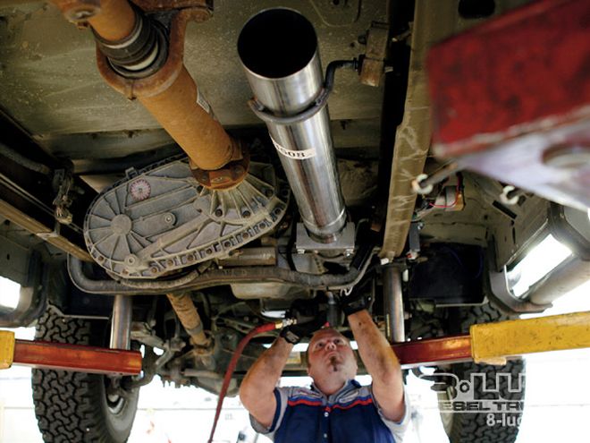 Engine Performance Upgrades On A 2003 Ford F-350 - Banks Power Pump-Up