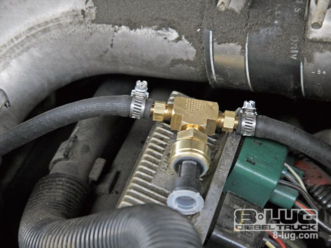 Gauges, Intake & Exhaust on a 2000 Ford F-350 - The Big Three