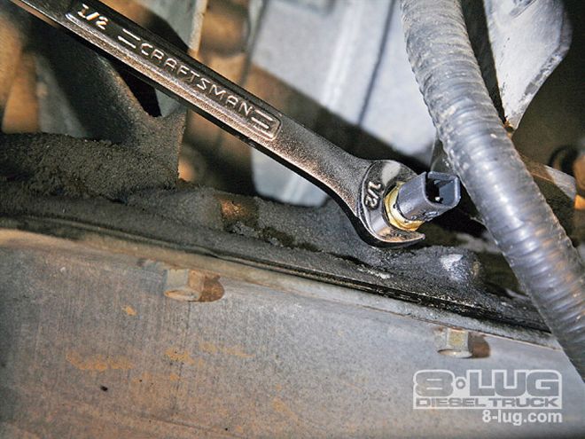 Gauges, Intake & Exhaust on a 2000 Ford F-350 - The Big Three