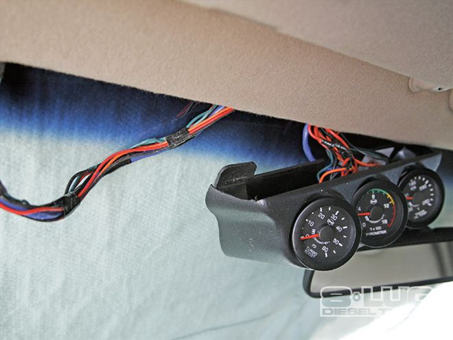 Gauges, Intake & Exhaust on a 2000 Ford F-350 - The Big Three
