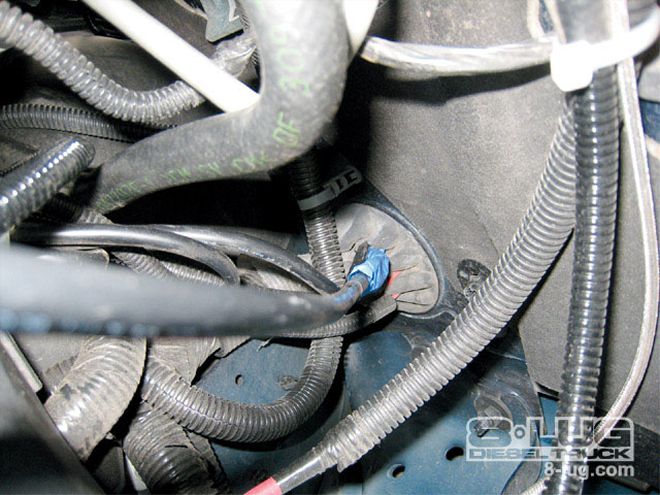 Banks SpeedBrake Install On A 2007 Chevy Duramax - Slow Down With SpeedBrake