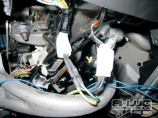 Banks SpeedBrake Install On A 2007 Chevy Duramax - Slow Down With SpeedBrake