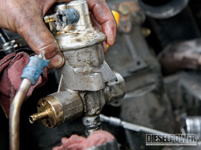7.3L Power Stroke Buildup - Ditchin The Split