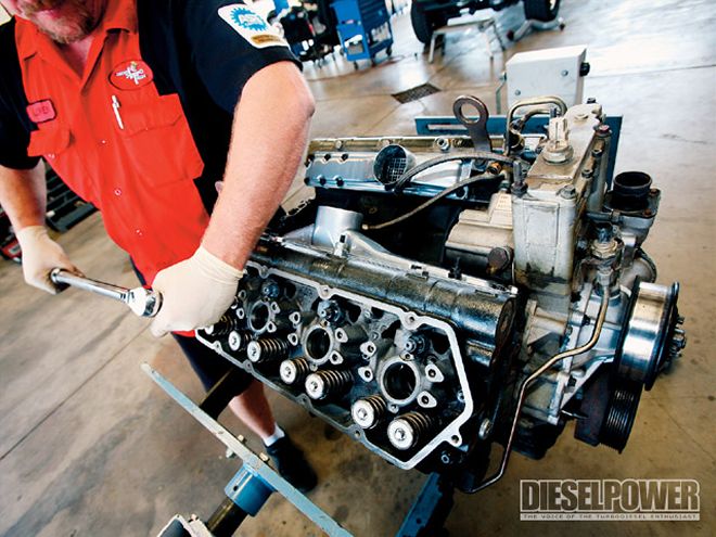 7.3L Power Stroke Buildup - 7.3L Top End Rebuild