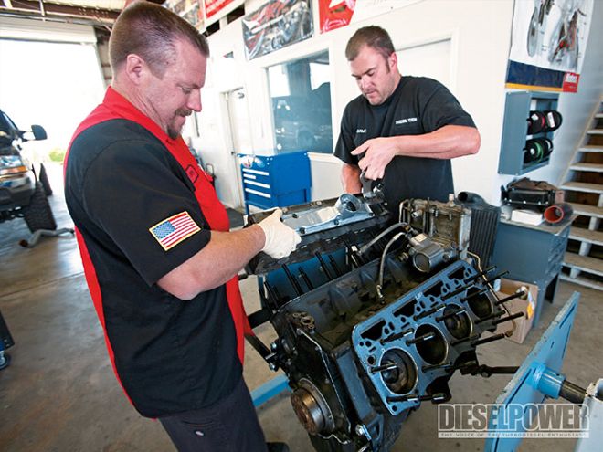 7.3L Power Stroke Buildup - 7.3L Top End Rebuild