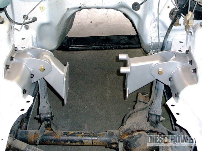 Jeep Cherokee 2.8L Turbo Diesel Conversion - 2.8L CRD Swap