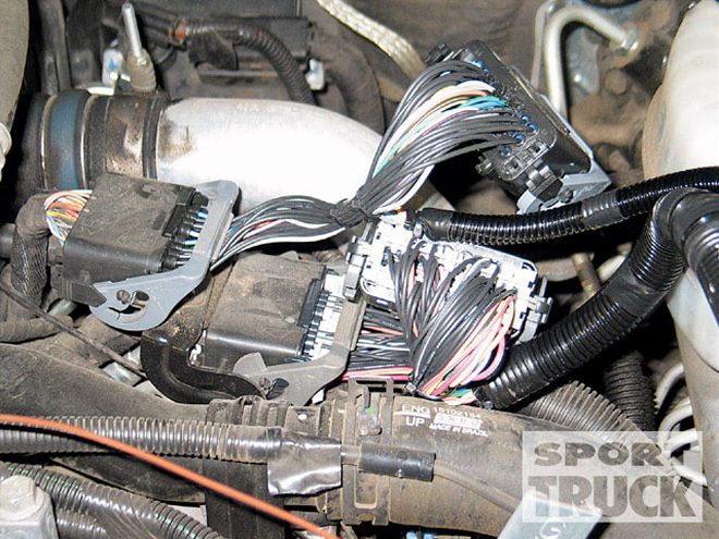 Six-Gun Bundle Install on a 2006 GMC Sierra Diesel - Duramax Hop-Ups