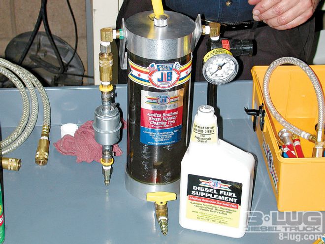 Servicing a 2002 Ford Expedition - Injection Protection
