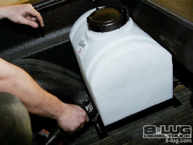 Snow Performances MPG Max Kit Installed In A 2006 GMC Duramax - Snow Water Methanol Injection
