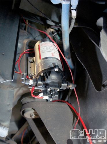 Snow Performances MPG Max Kit Installed In A 2006 GMC Duramax - Snow Water Methanol Injection