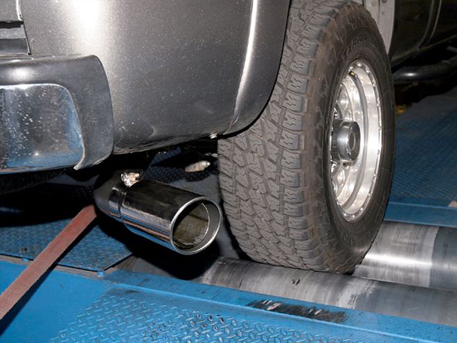 2006 Ford F350 vs 2007 Chevy Silverado - Ford vs. Chevy
