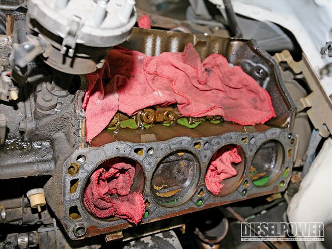 Power Stroke VS. Small Block - Diesel VS. Gas