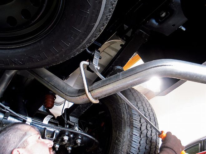 2007 Chevrolet Silverado - Gibson Headers & Exhaust - Ponies In The Pipe
