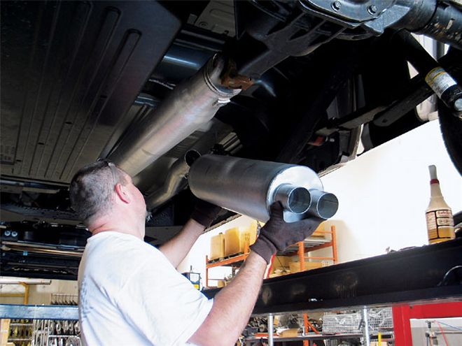 2007 Chevrolet Silverado - Gibson Headers & Exhaust - Ponies In The Pipe