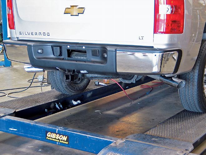 2007 Chevrolet Silverado - Gibson Headers & Exhaust - Ponies In The Pipe