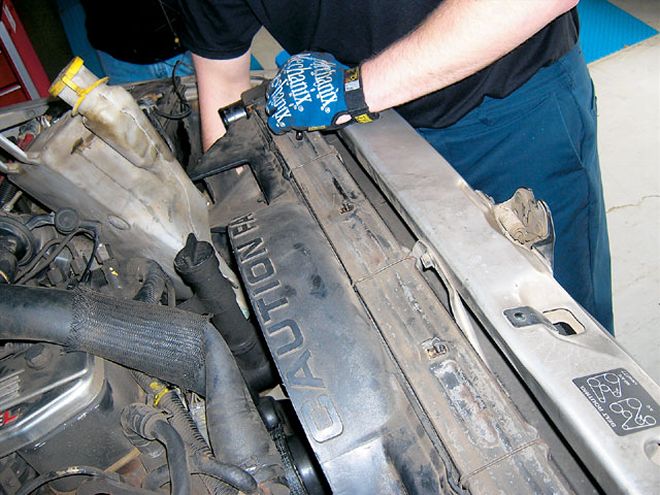 1997 Dodge Ram 3500 Electric Fan - Keep Your Cool