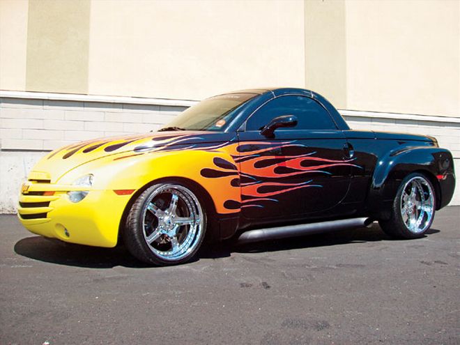 chevrolet Ssr front View