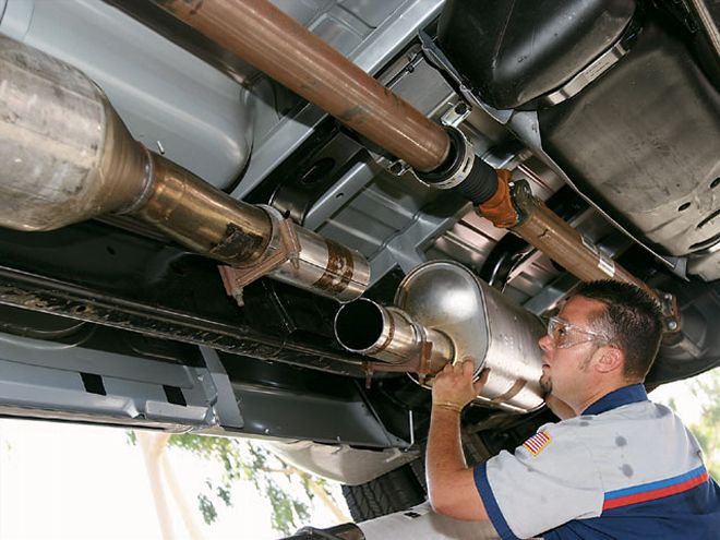 2006 Dodge Ram 3500 Quad Cab Dualie Exhaust and Gauge Installation