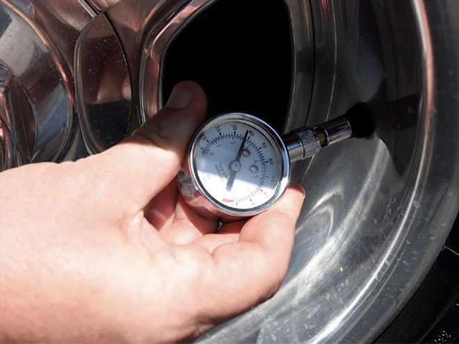 truck Fuel Economy Tips tire Pressure