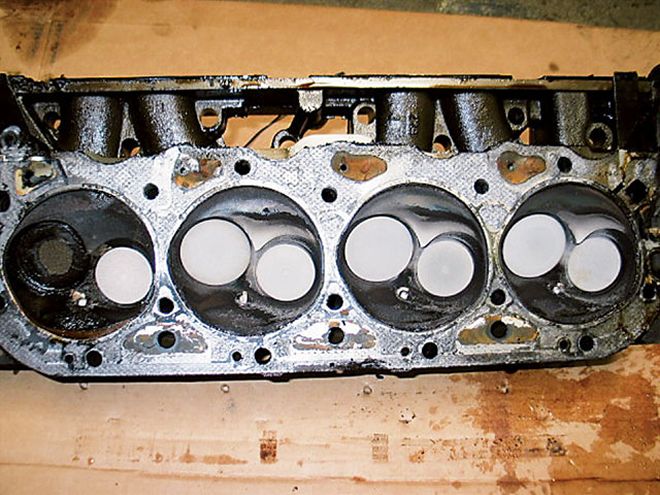 Vortec Big-Block in a 1996 Chevy Truck - Head Games, Part 1