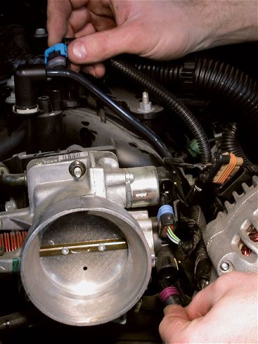Removing GM Small Block Engine - Gen III V-8 R&R Basics