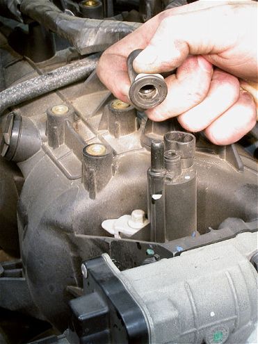 Removing GM Small Block Engine - Gen III V-8 R&R Basics