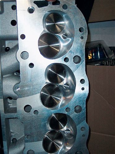 chevy Engine combustion Chambers