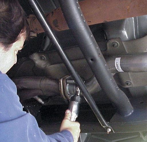 Flowtech Fantom Exhaust on a 2001 GMC Sierra - Hidden Horsepower