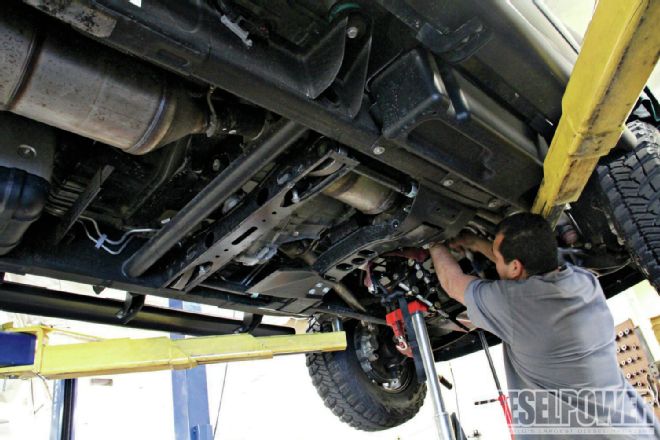 2013 GMC Sierra Under Side