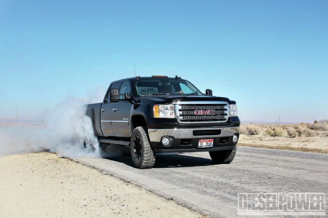 2013 GMC Sierra In Motion Front Three Quarter