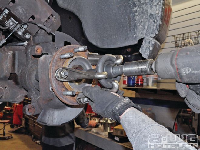 Fixing The Front Axle: Upgrading Your Dodge Dana 60